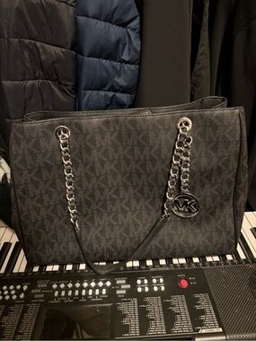 Michael Kors Black Signature MK Chain Tote